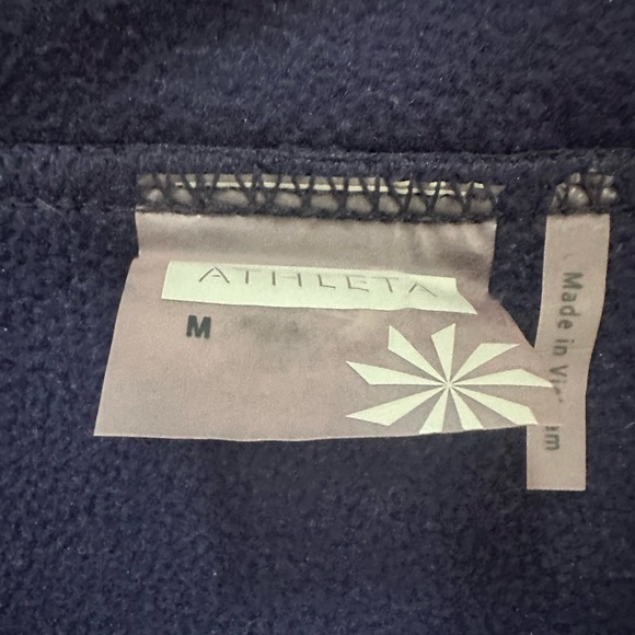 Athleta Navy Blizzard Skirt, Size M, MSRP $54 - Picture 3 of 6
